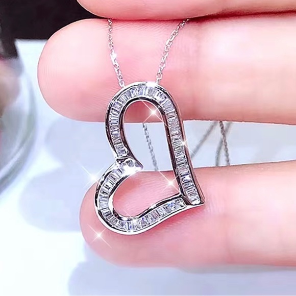 Jewelry - Silver plated, open-heart, zircon necklace